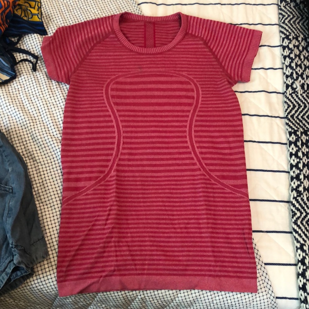 Lululemon swiftly tech running shirt